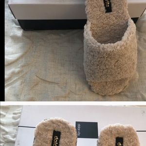 New Dolce Vita slip on Sherpa slipper/slide size 9